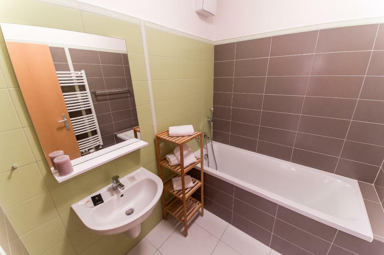 Apartman U Lazni D23 Trebon Bagian luar foto